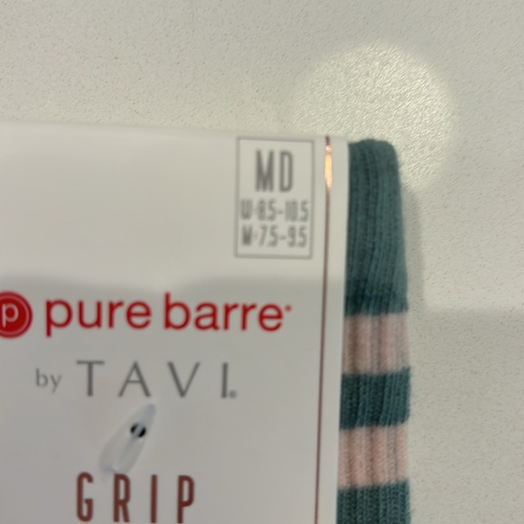 Oh so cute! Aria Mint Pink Ankle socks. - Picture 3 of 4